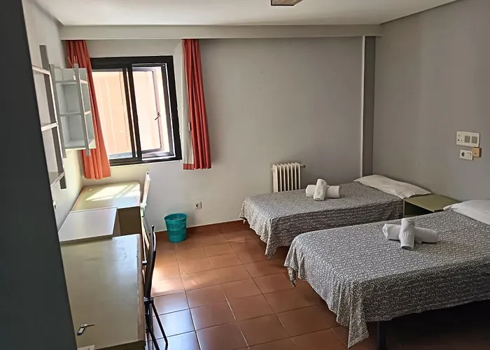 Residencia Universitaria Aula Rector Hostal *