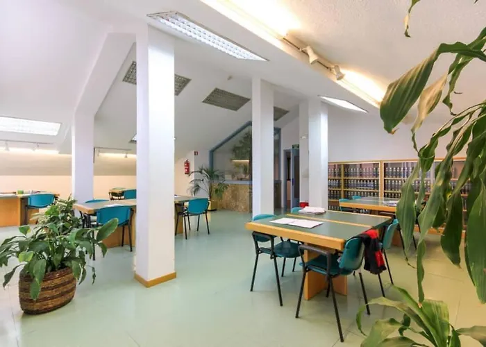 Residencia Universitaria Aula Rector Hostal